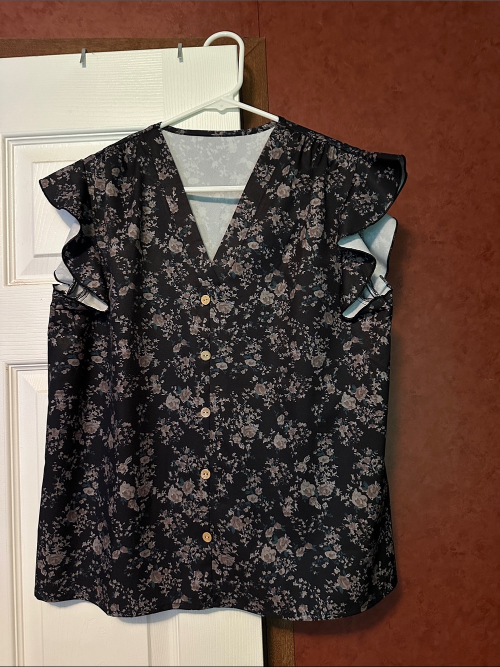 SHEIN Black Floral Button-Front Flutter Sleeve V-Neck Blouse